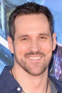 Могучая девятка Travis Willingham