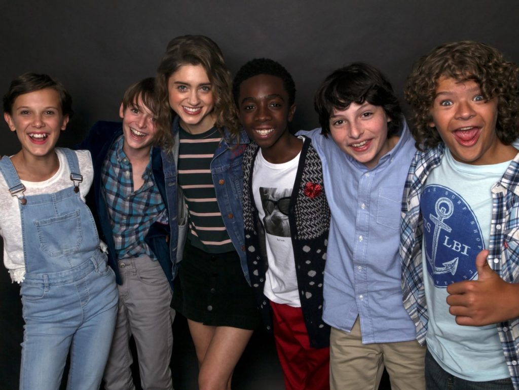 Очень странные дела все сезоны