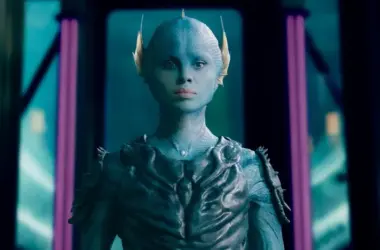 Новый спин-офф "Доктора Кто": послание в бутылке, полное ничего, о котором никто не просил. Новый спин-офф "Доктора Кто": послание в бутылке, полное ничего, о котором никто не просил.