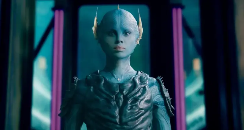 Новый спин-офф "Доктора Кто": послание в бутылке, полное ничего, о котором никто не просил. Новый спин-офф "Доктора Кто": послание в бутылке, полное ничего, о котором никто не просил.